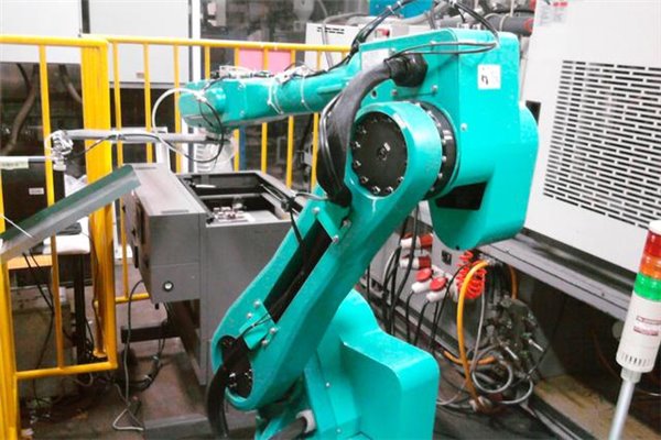 富士康机器人将取代人工劳动？