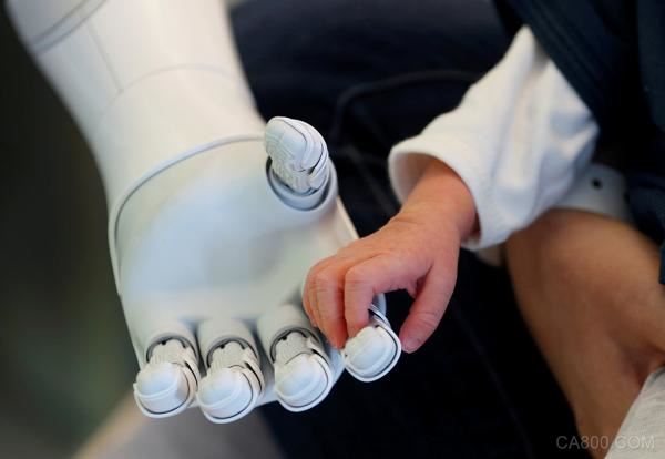人工智能 机器人 交通 医疗 汽车