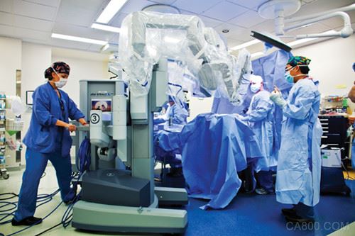 “达芬奇”机器人单孔腹腔镜手术