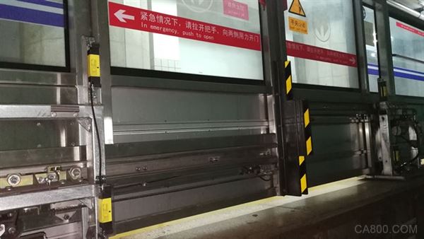 北京地铁2号线,安全光栅光幕
