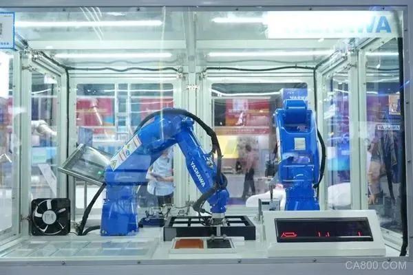 华南机器人展,安川电机,张力控制演示机,智能卷绕系统演示机