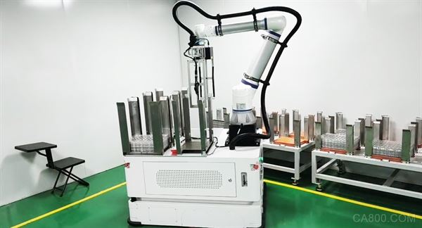 机械臂AMR通信延迟怎么解决？复合机器人一体化控制优势|富唯智能