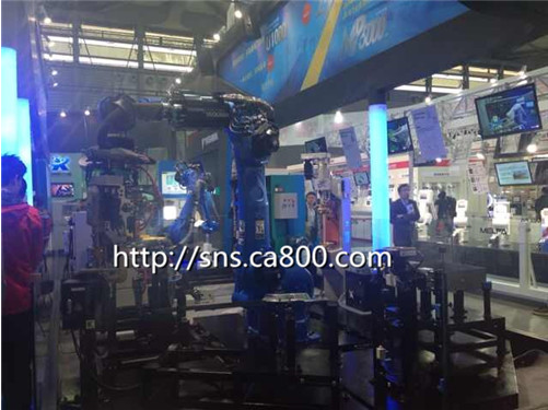 安川电机强势亮相2014上海工博会