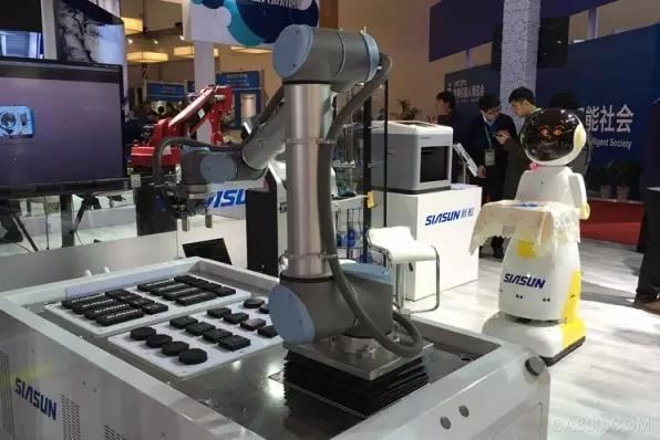探访中国最大的机器人工厂：机器人制造机器人