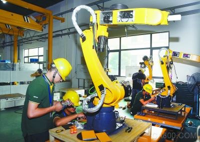 工业机器人产销两旺 埃斯顿上半年产值2.9亿元
