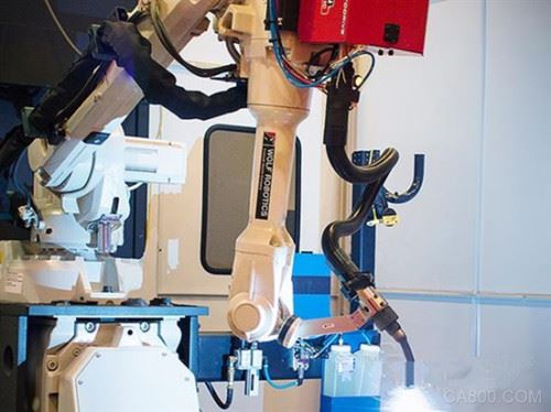 兼具铸锻焊能力的机器人3D打印装备问世