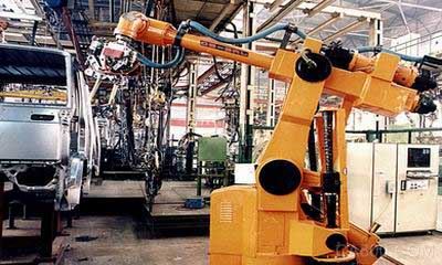 国产工业机器人“亿元俱乐部”扫描
