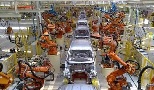 专家：制造业转型升级需加力发展工业机器人