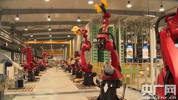 内忧外患”逼出来的中国工业机器人 “摇篮”原来在东北