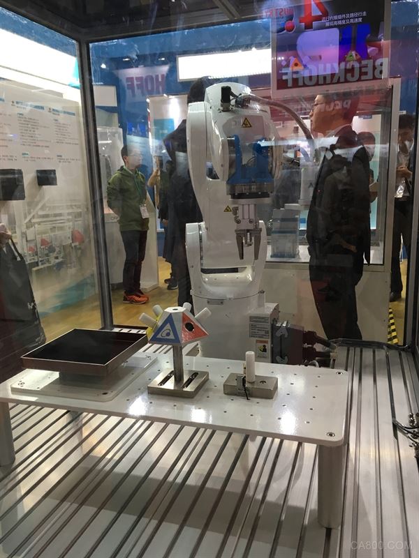 2017SIAF展 台达展现机器人应用实力