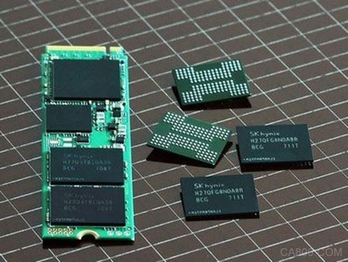 东芝首次对外展示首款64层堆叠1T SSD