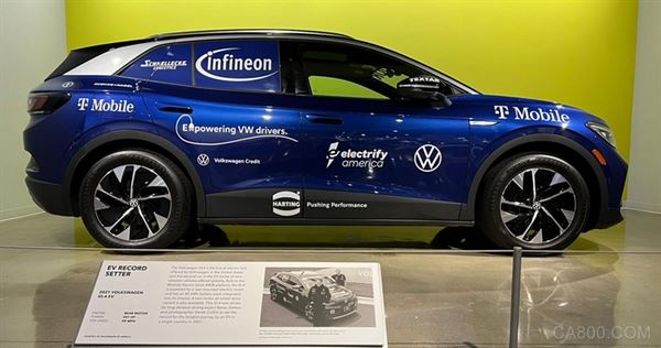 ID.4挑战 打破世界纪录的全电动汽车目前正在洛杉矶彼得森汽车博物馆展出
