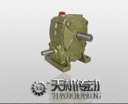 蜗轮蜗杆减速器 中心距100 传动比80