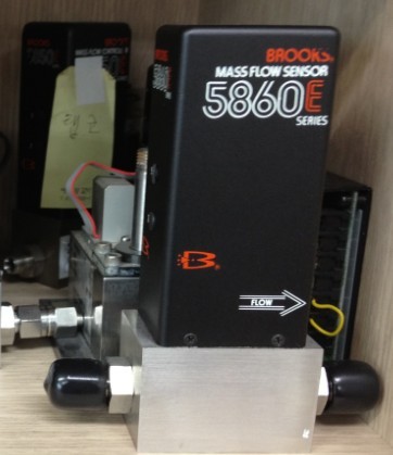 BROOKS 5860E 气体质量流量控制器