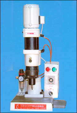 供应：气动旋铆机