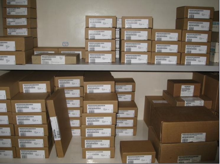 6AV6642-0BC01-1AX0 6AV6642-0BA01-1AX1冯婷027-50701880