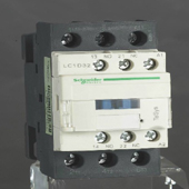 LC1-D32 交流接触器
