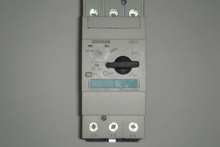 3RT1025-1AK60-ZX95