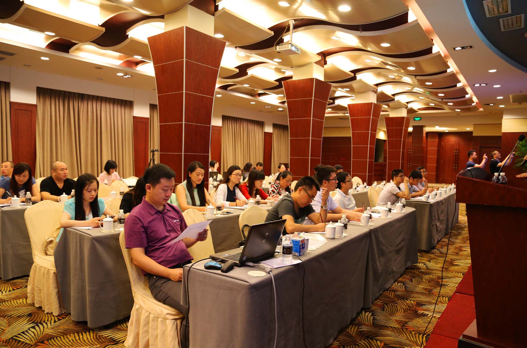 2014第四届 APT经销商产品经理团队会议在上海召开