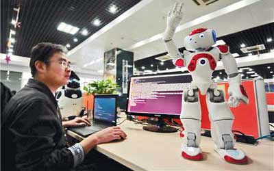 安徽机器人发展成果展：各行各业广泛应用