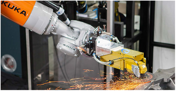 铸造：在HEIDENREICH & HARBECK公司，KUKA机器人通过轮廓识别技术去除未确定的铸件毛刺