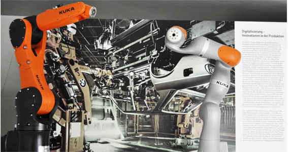 KUKA 机器人亮相宝马博物馆的“百件杰作”周年展