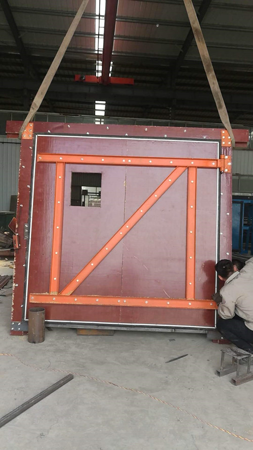 和利隆生产矿用竹胶板风门防腐防潮，安装方便
