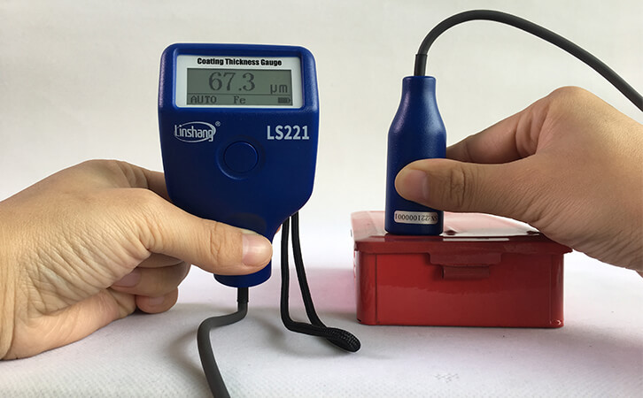 膜厚测试仪LS221测量金属基体表面涂层厚度