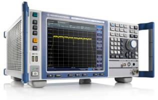 �|��d与施瓦茨FSVA40 信号和频谱分析��A