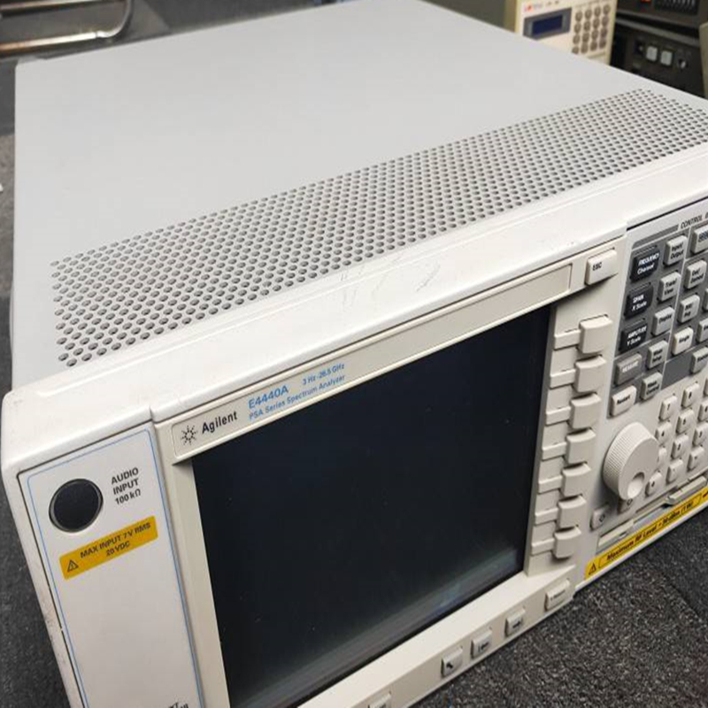 KEYSIGHT E4440A PSA 系列频谱分析仪